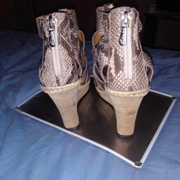 Clarks sz 9.5 super soft natural snake print cork wedge high heel sandals - Picture 3 of 6